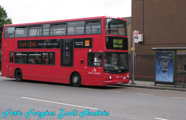 london_buses_207.JPG