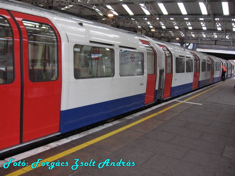 london_tube_jubilee_line_008.JPG