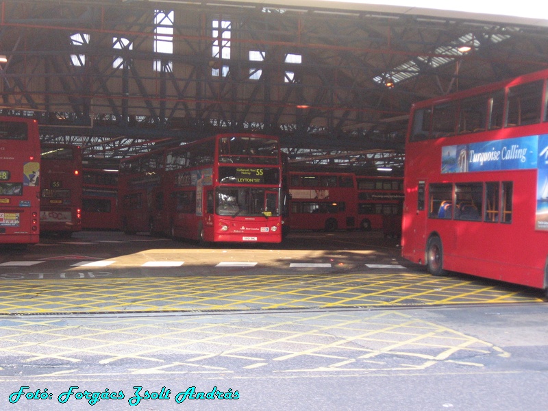 london__east_london_bus_garage_008.JPG