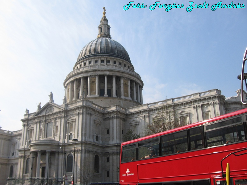london_st_paul_cathedral__007.JPG