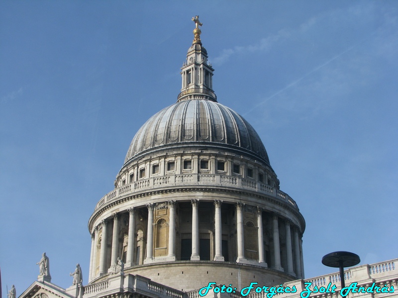 london_st_paul_cathedral__017.JPG
