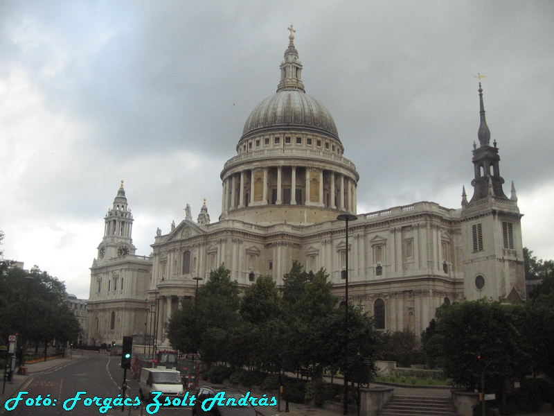 london_st_paul_cathedral__036.JPG