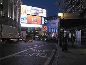 piccadilly_circus_020.JPG