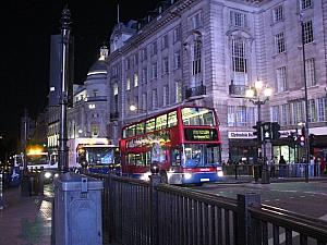 piccadilly_circus_046.JPG