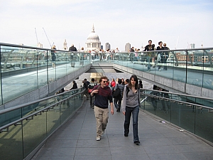 london_milleneum_bridge__004.JPG