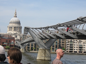 london_milleneum_bridge__006.JPG