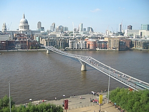 london_milleneum_bridge__012.JPG