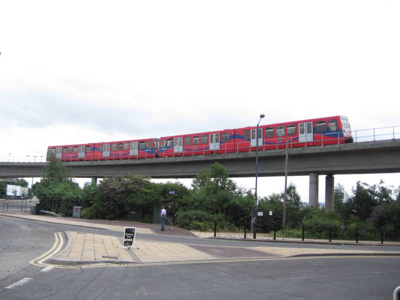 dlr_025.JPG