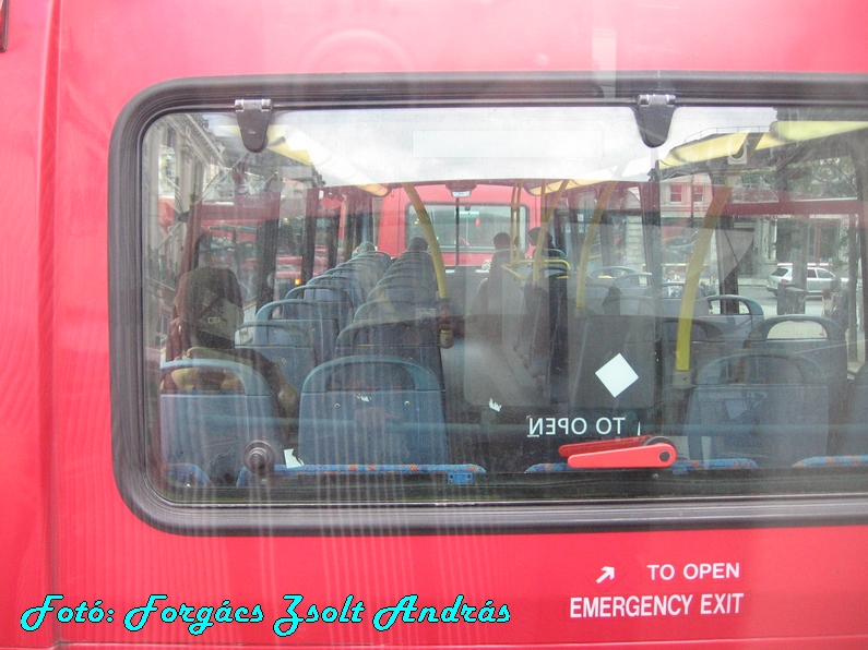 london_buses_054.jpg