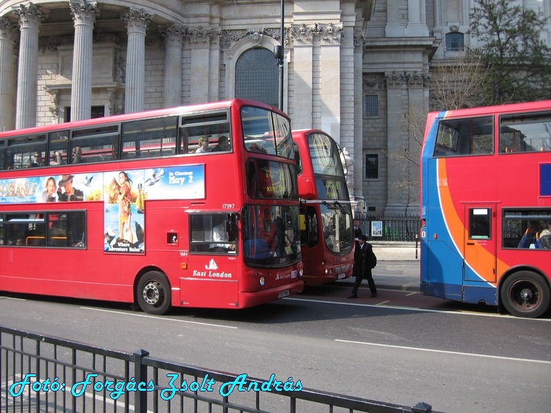 london_buses_141.JPG