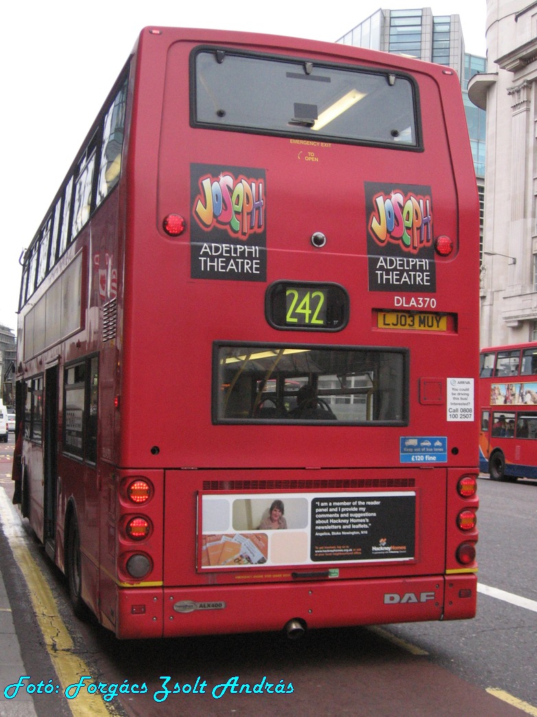 london_buses_175.JPG