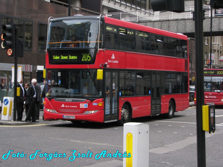 london_buses_190.JPG