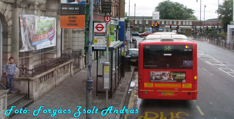 london_buses_203.JPG