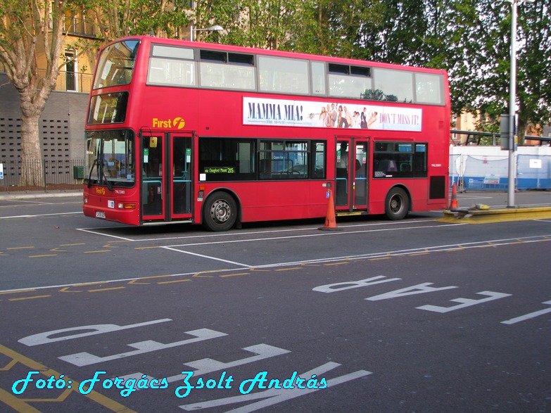 london_buses_213.JPG