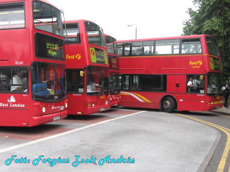 london_buses_278.JPG