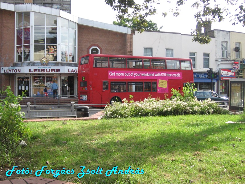 london_buses_288.JPG