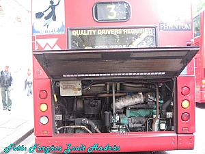 london_buses_051.jpg
