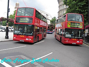 london_buses_052_Zsolesz.jpg