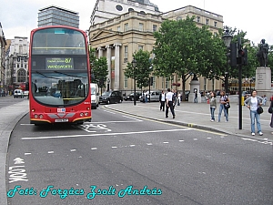 london_buses_053.jpg