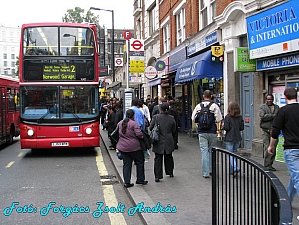 london_buses_236.JPG