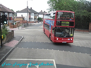 london_buses_280.JPG