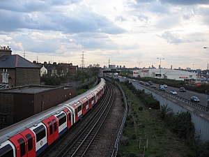 london_tube_central_009.JPG