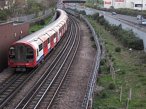 london_tube_central_010.JPG