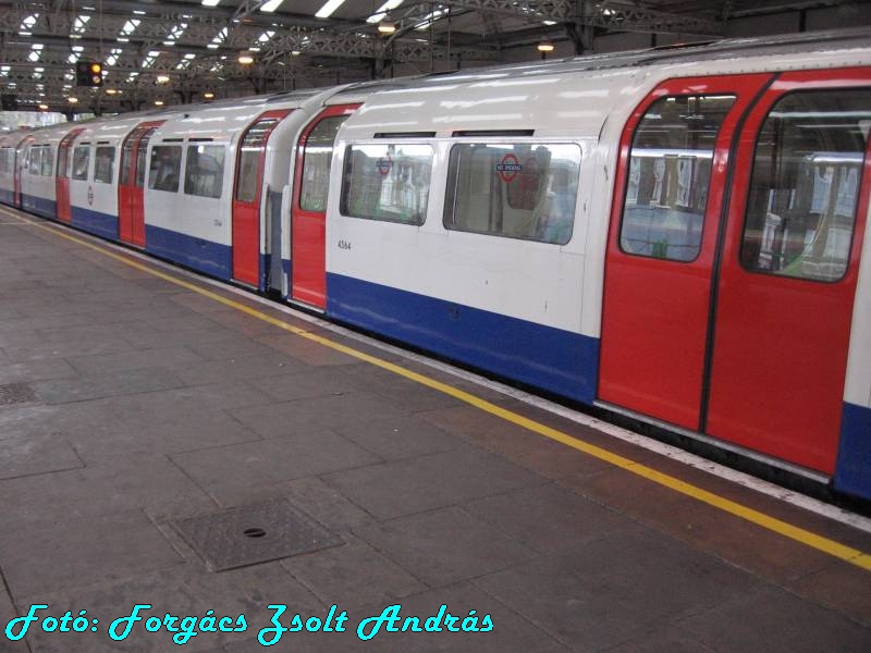 london_tube_jubilee_line_007.JPG