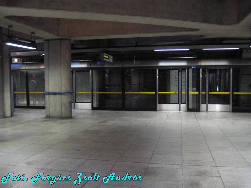 london_tube_jubilee_line_bermondsey_station_002.JPG