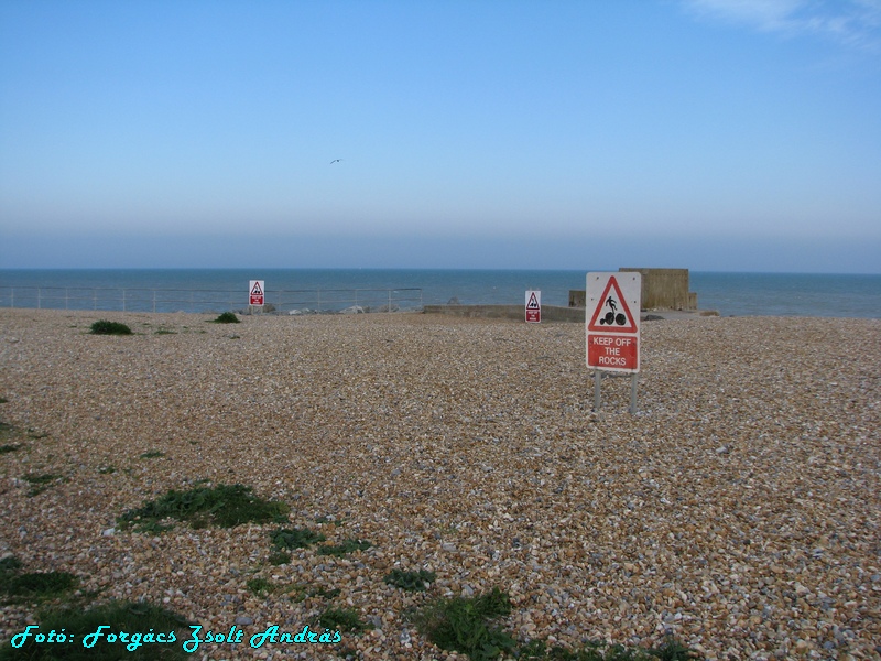 eastbourne_dock_031.jpg