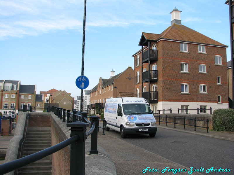 eastbourne_dock_079.jpg