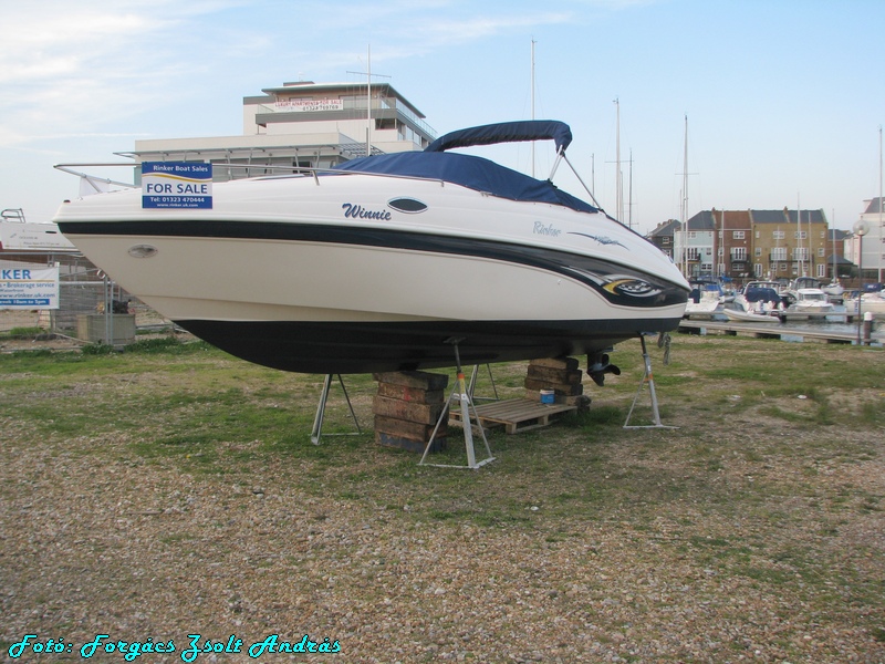 eastbourne_dock_118.jpg