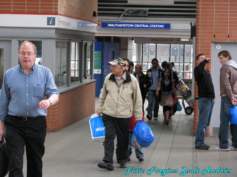 london__053_walthamstow_bus_station_017.JPG