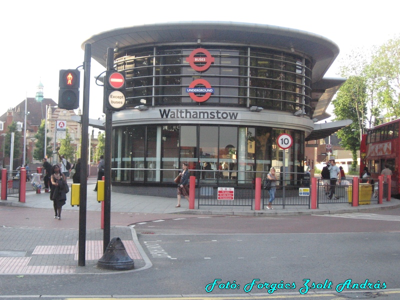 london__053_walthamstow_bus_station_023.JPG