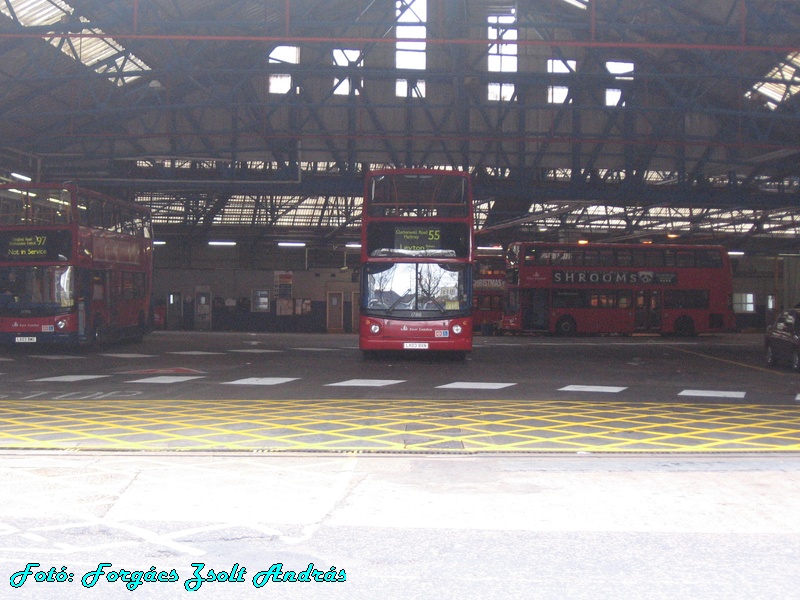 london__east_london_bus_garage_005.JPG