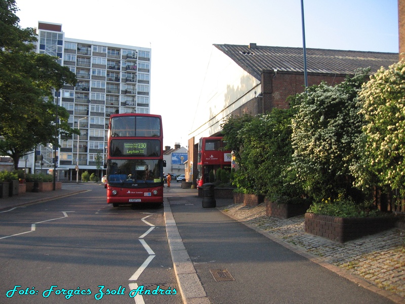 london__east_london_bus_garage_011.JPG