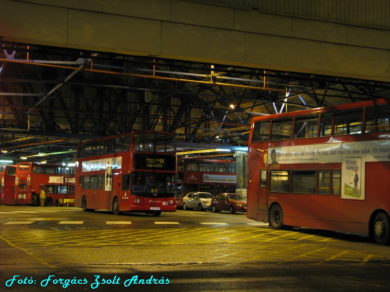 london__east_london_bus_garage_019.JPG