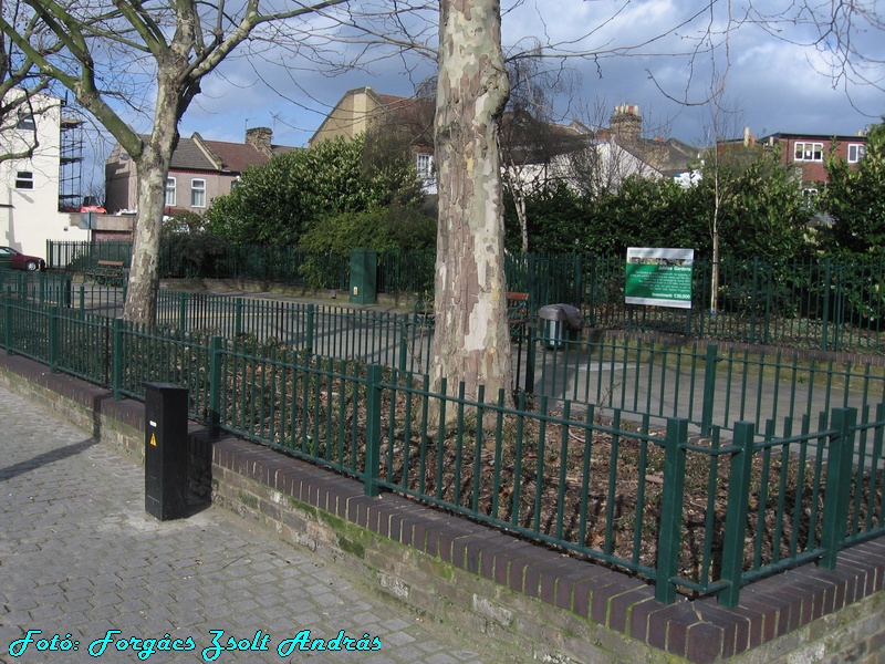 london__054_leytonstone_003_leytonstone_hight_road_014.JPG