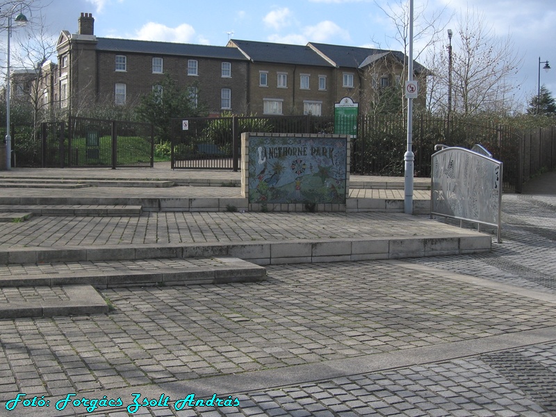 london__054_leytonstone_003_leytonstone_hight_road_017.JPG