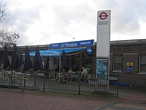 london__054_leytonstone_004_tube_station_003.JPG