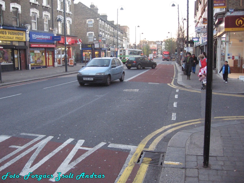 leyton_high_road__031.JPG