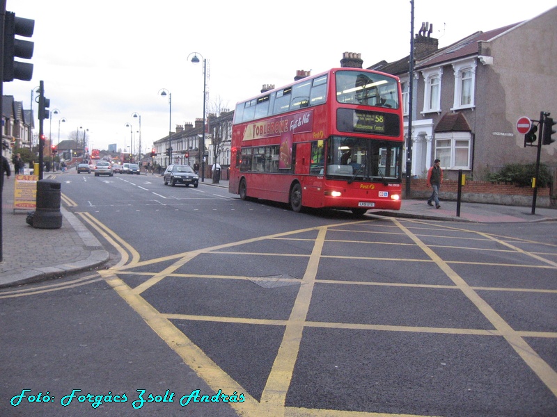 leyton_high_road__065.JPG