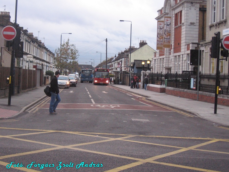 leyton_high_road__066.JPG