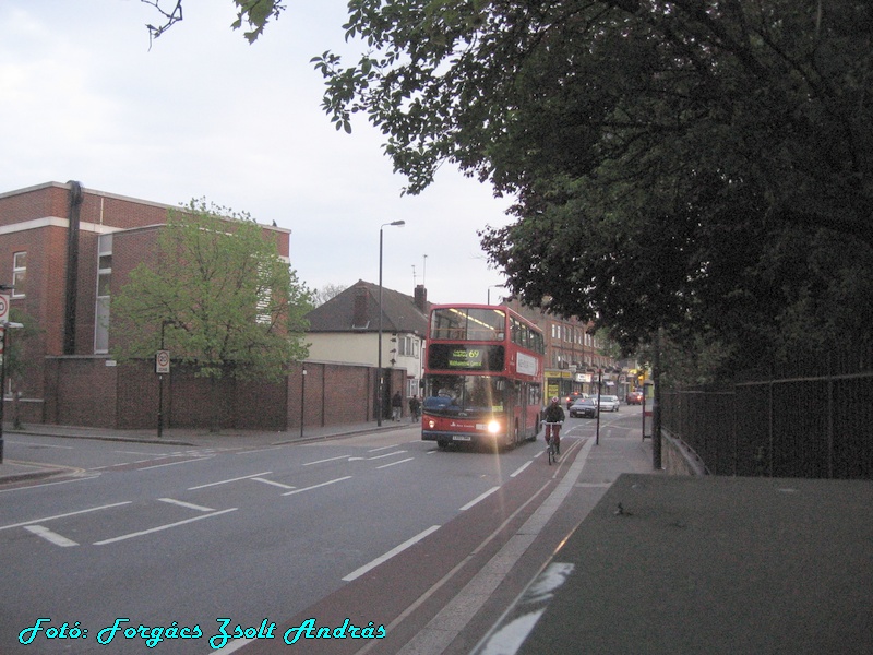 leyton_high_road__106.JPG