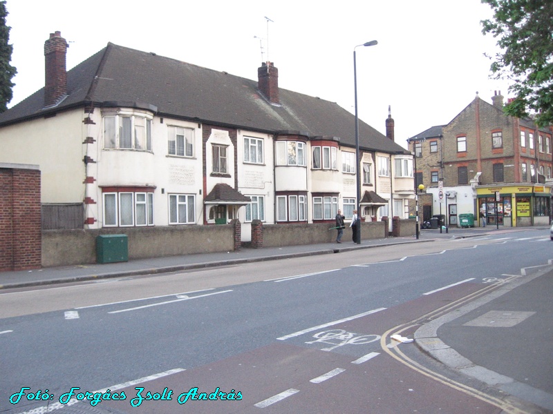 leyton_high_road__110.JPG