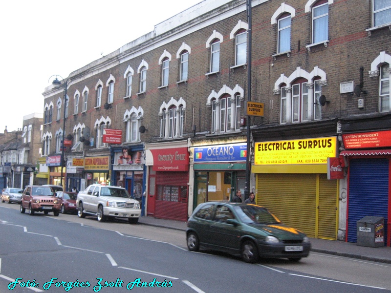 leyton_high_road__120.JPG