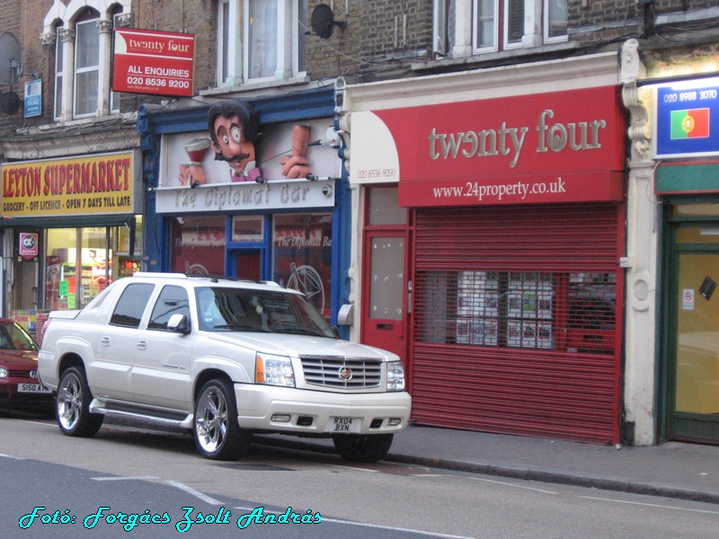 leyton_high_road__121.JPG