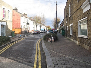 leyton_high_road__011.JPG