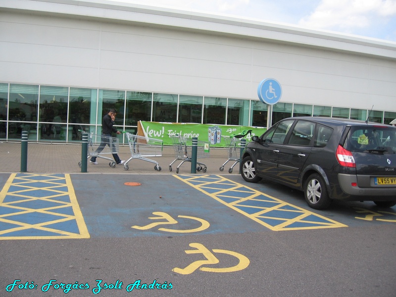 leyton_asda__026.JPG