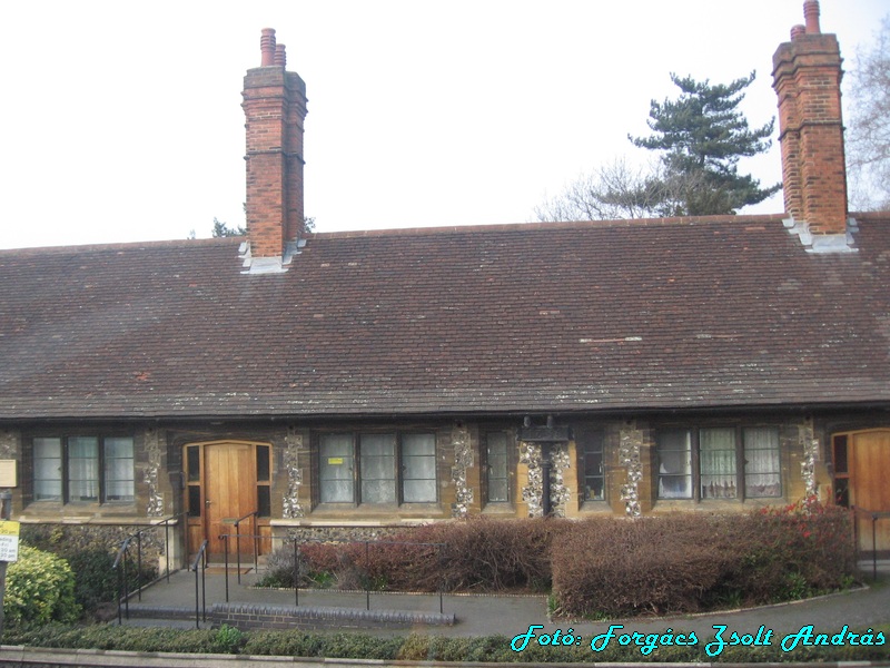 london__053_003_church_road.JPG